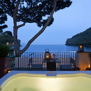 eight-hotel-paraggi.hotelitalianriviera.com/